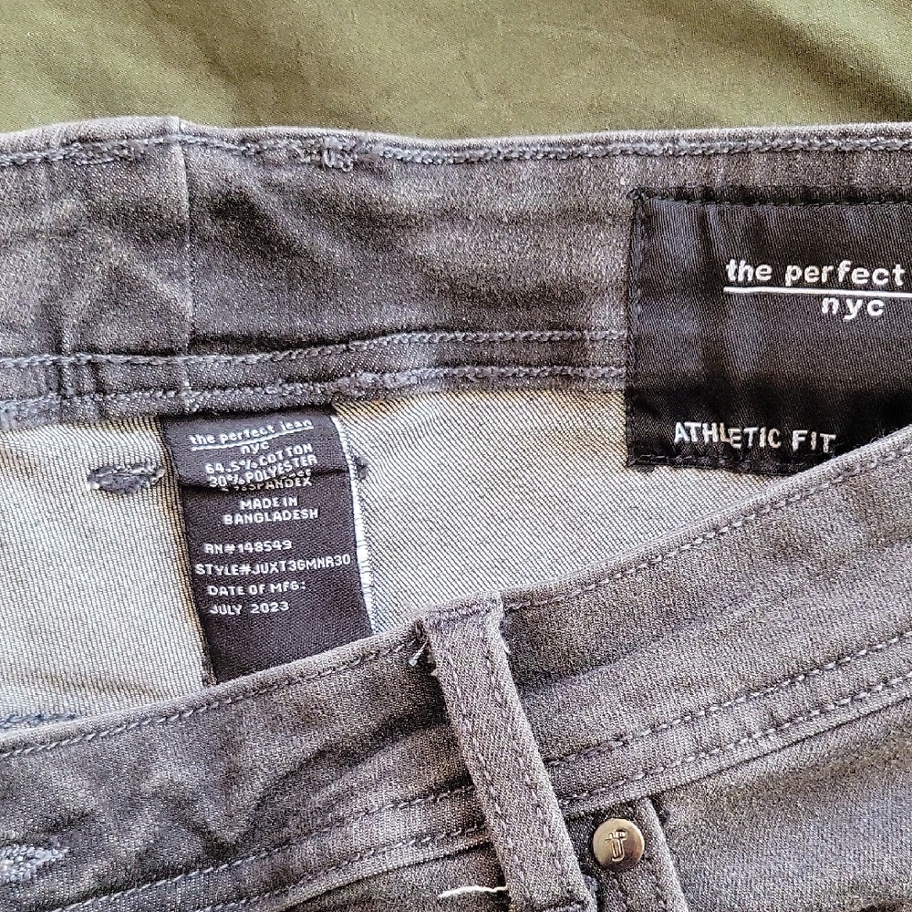 The Perfect NYC Relaxed Fit Gray Jeans